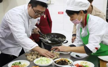 餐饮后厨工作总结推荐8篇