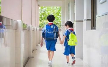 放学路上作文600字7篇