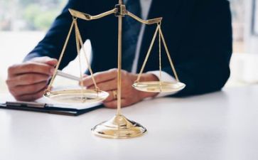 律师的年终总结6篇