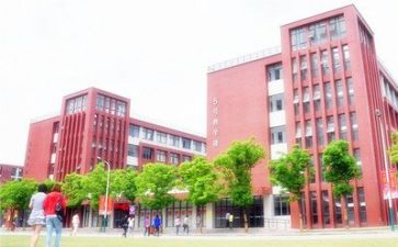 校园情作文600字作文推荐5篇