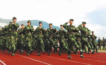 班主任对新生讲话稿7篇