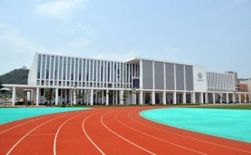 介绍学校作文300字6篇