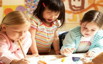 幼儿园看老师师德演讲稿7篇