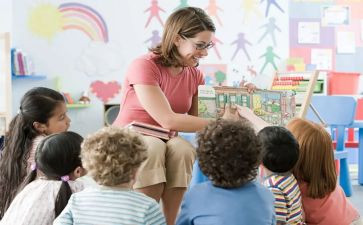 幼儿园教师小班月工作总结5篇