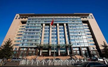 竞聘行政办主任的演讲稿5篇
