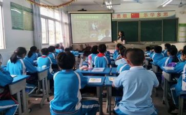 以感恩为主题班会演讲稿5篇
